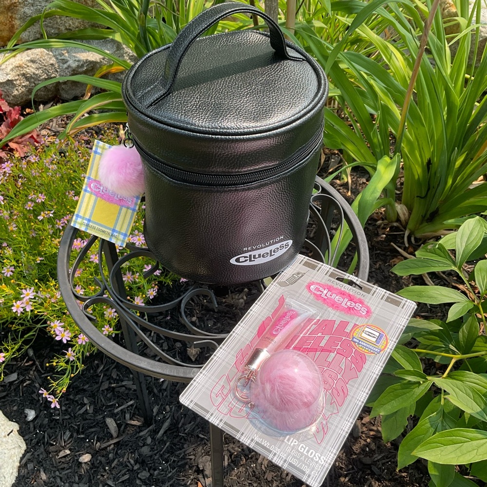 Revolution Clueless Dionne Lip Gloss and Makeup Bag